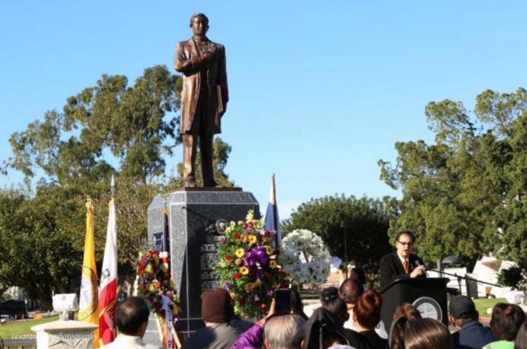 IN PHOTOS 22 Jose Rizal Monuments Around The World