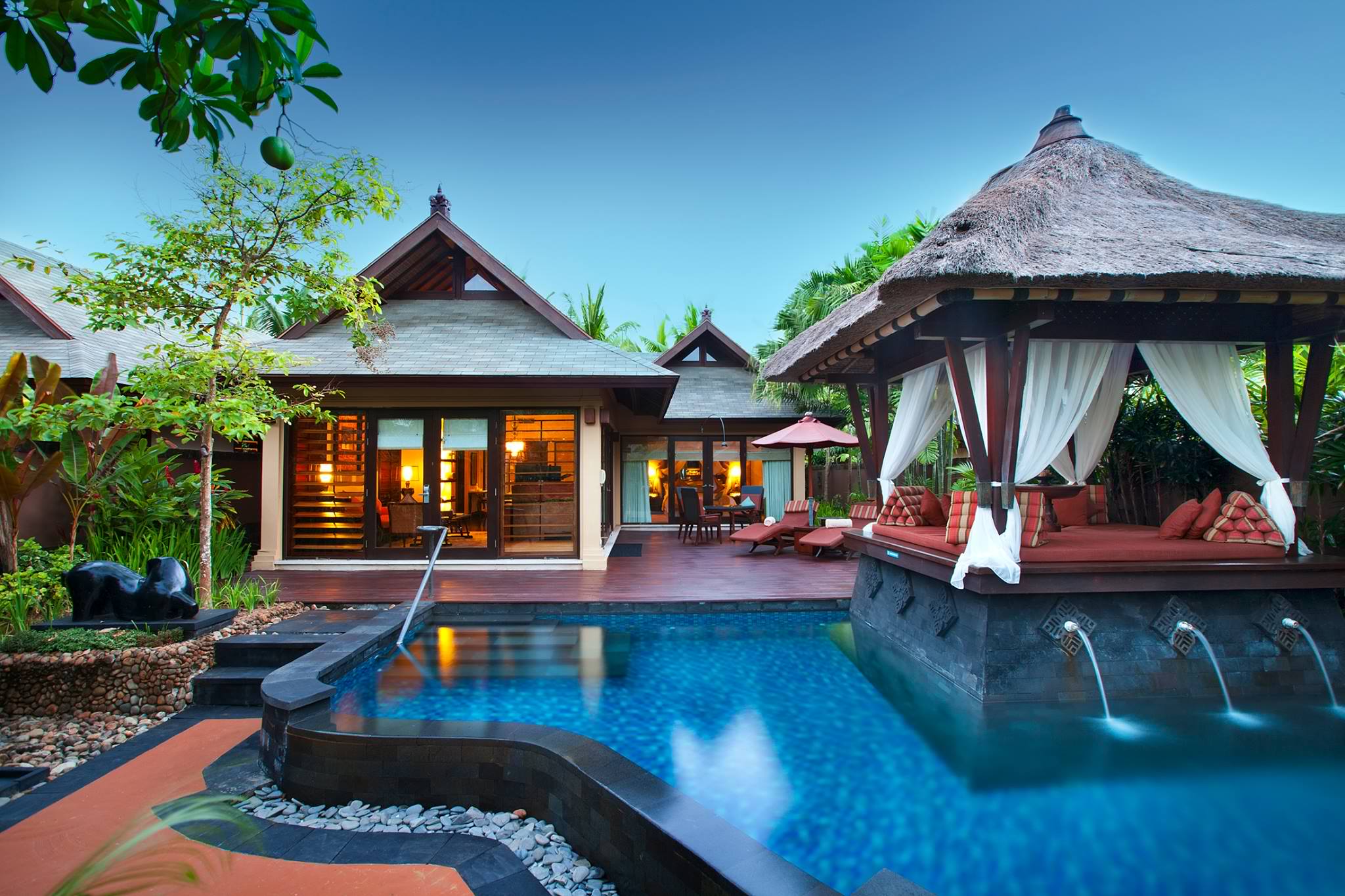 The-St-Regis-Bali-Resort-and-The-Laguna-Bali-3