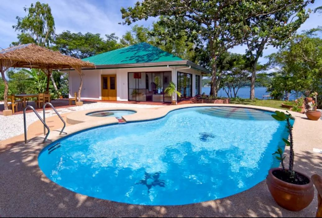 Punta-del-Este-Puerto-Galera-The-Most-Beautiful-Villas-around-the ...