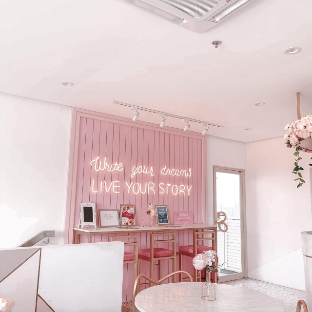 Cafe Serendipitale Pink Interiors and Write Your Dreams Live Your Story Neon Sign