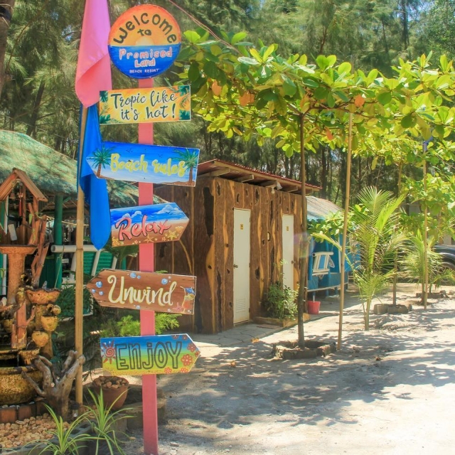 Promised Land Beach Resort Entrance exterior welcome