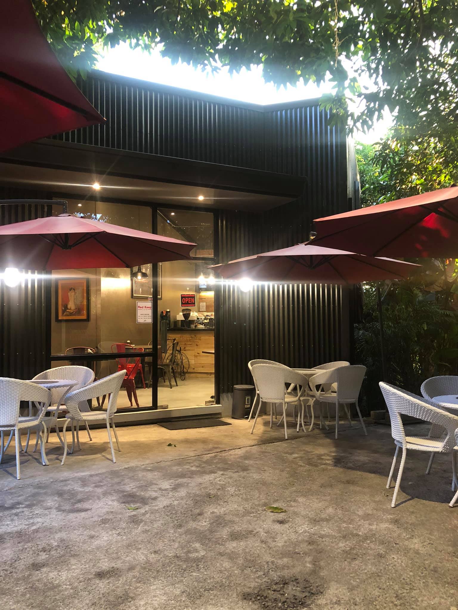 Red Keep Cafe Cainta Exterior